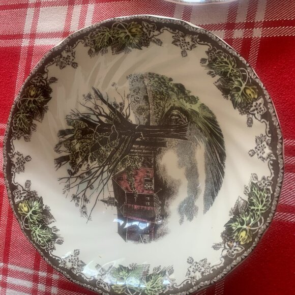 Johnson Brothers "Friendly Village" Salad Serving Bowl - Picture 1 of 2